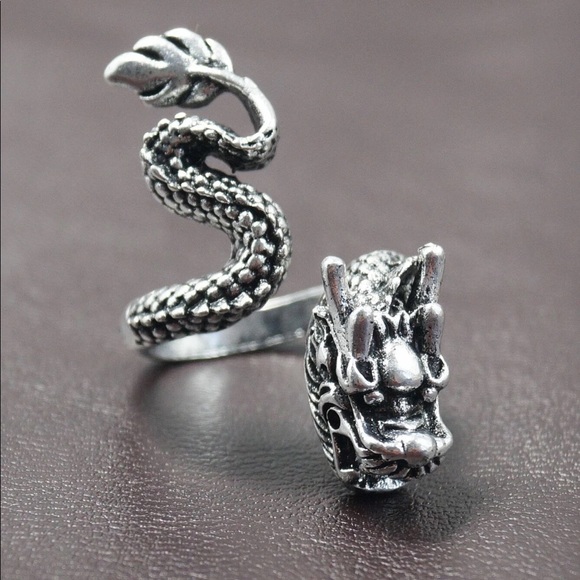 Brand New Unisex Size 2 Adjustable Stainless Steel Ring With Dragon Shape Ring - Picture 4 of 8